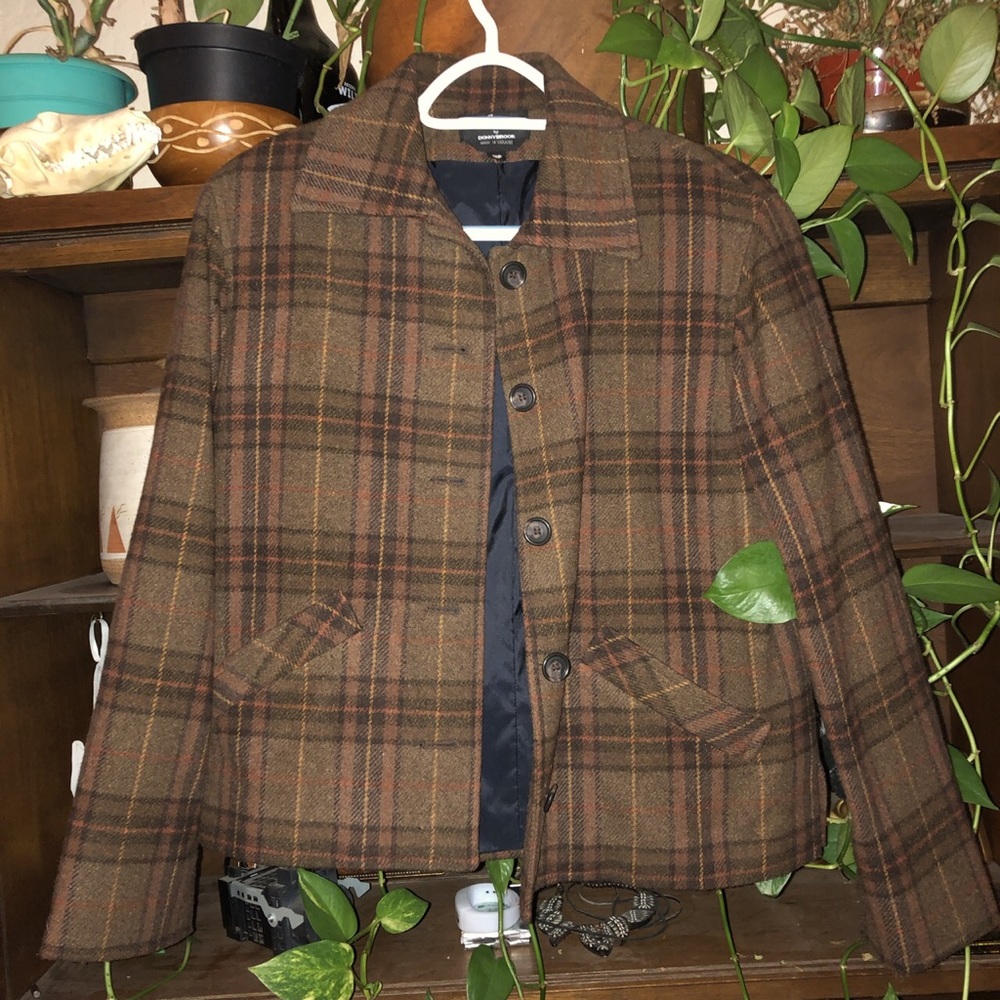 Vintage brown blazer/coat with plaid stripes